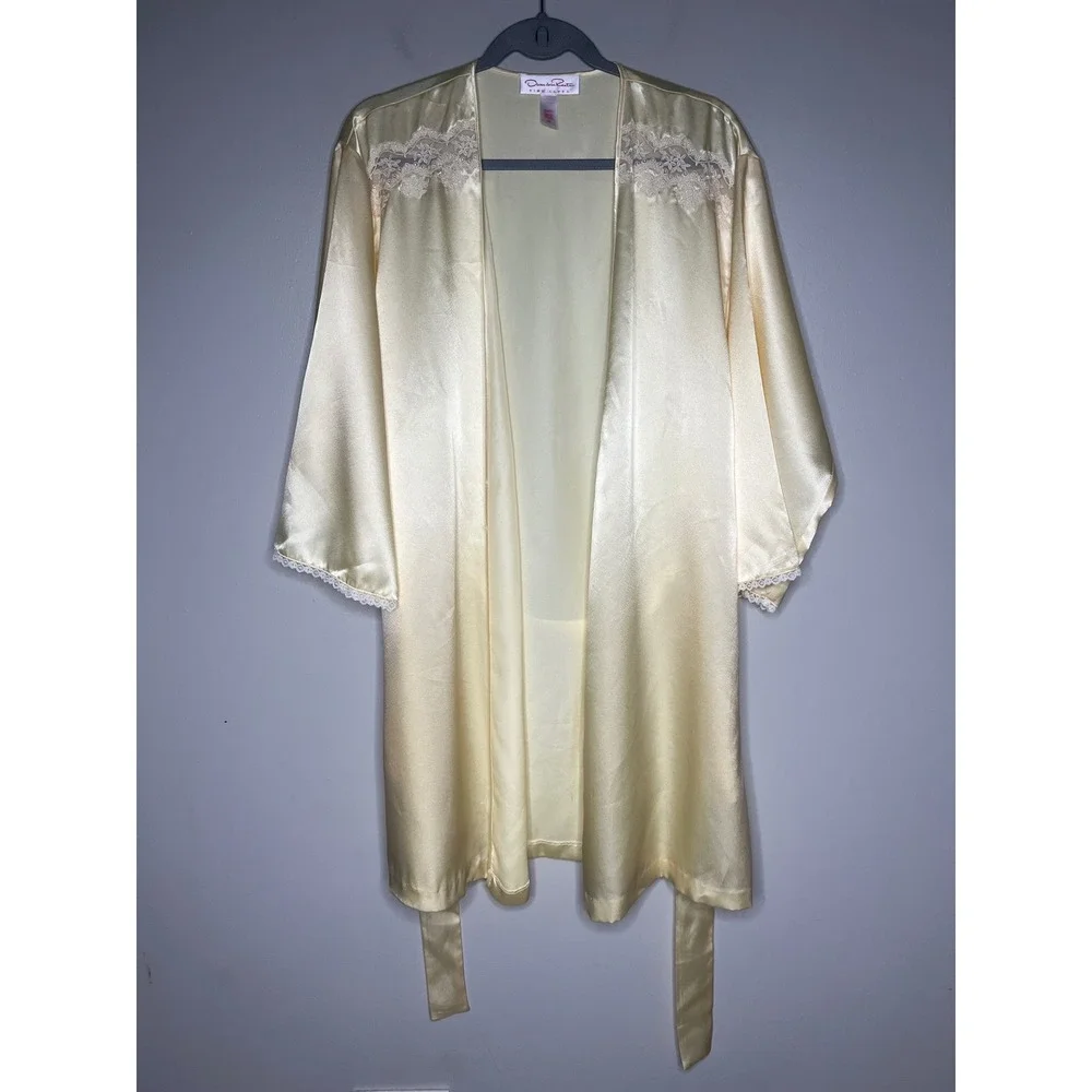 Oscar de la Renta Pink Label Butter Yellow Satin Lace Trim Wrap Robe Women's M